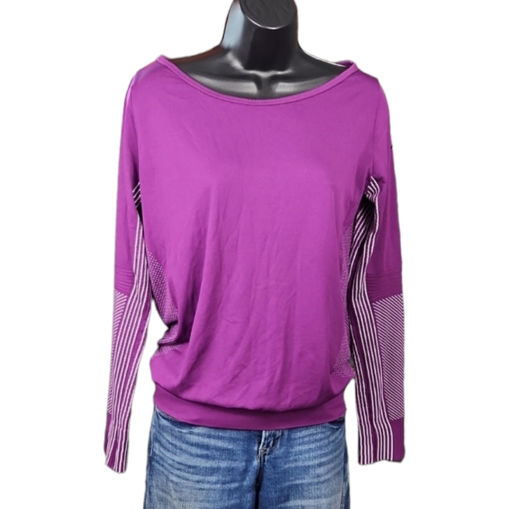 Nike Dri-FIT Banded Waist Seamless Training Top | Purple | Small - Picture 4 of 14